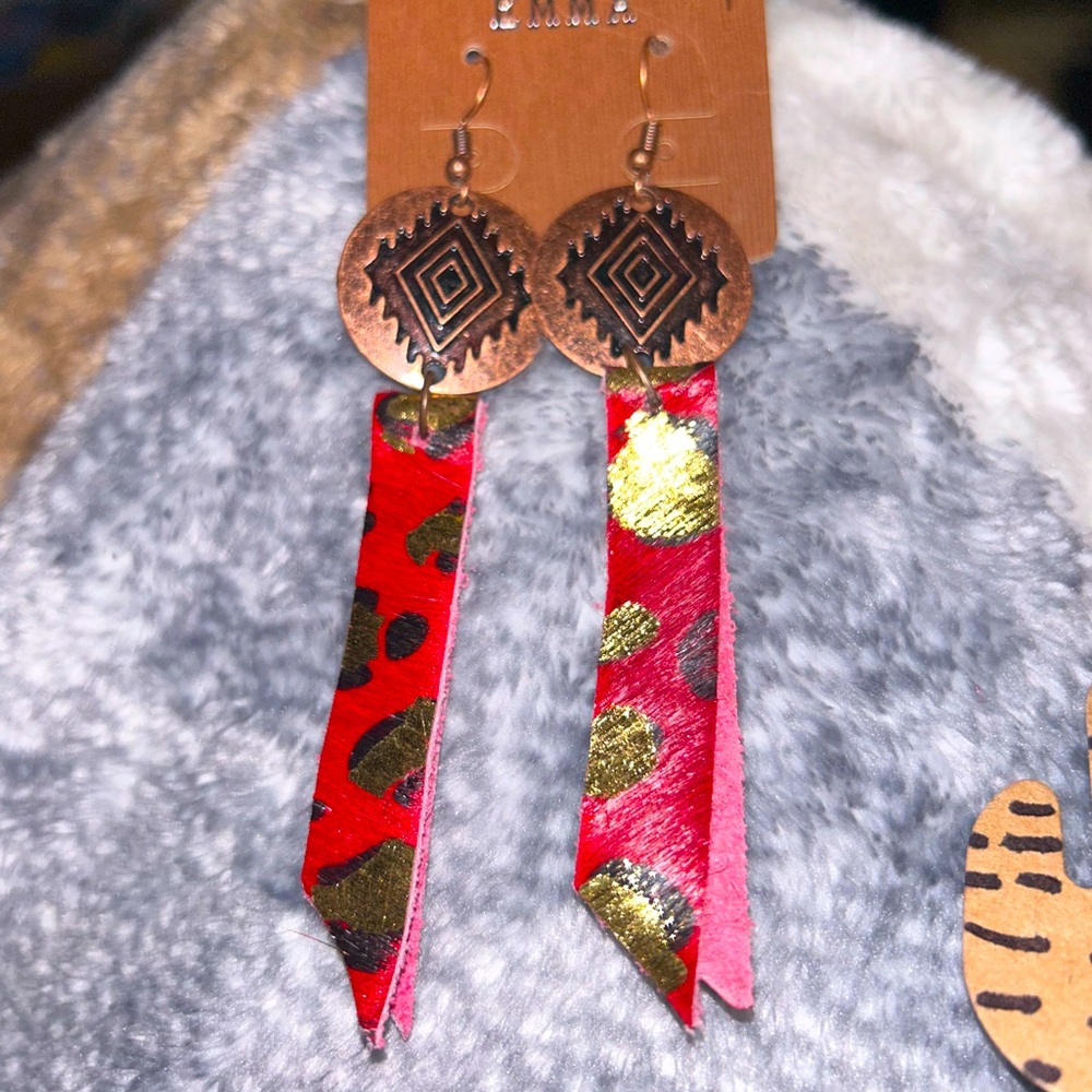 Bronze, Red & Leopard Print Earrings 😍😍